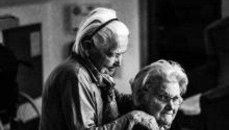 Promulgation de la loi relative aux proches aidants